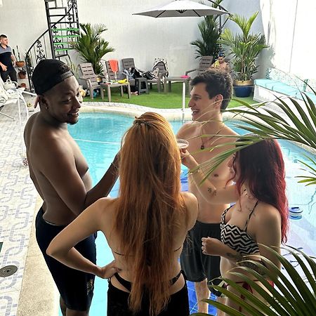 The View Hostel & Lounge كالي المظهر الخارجي الصورة